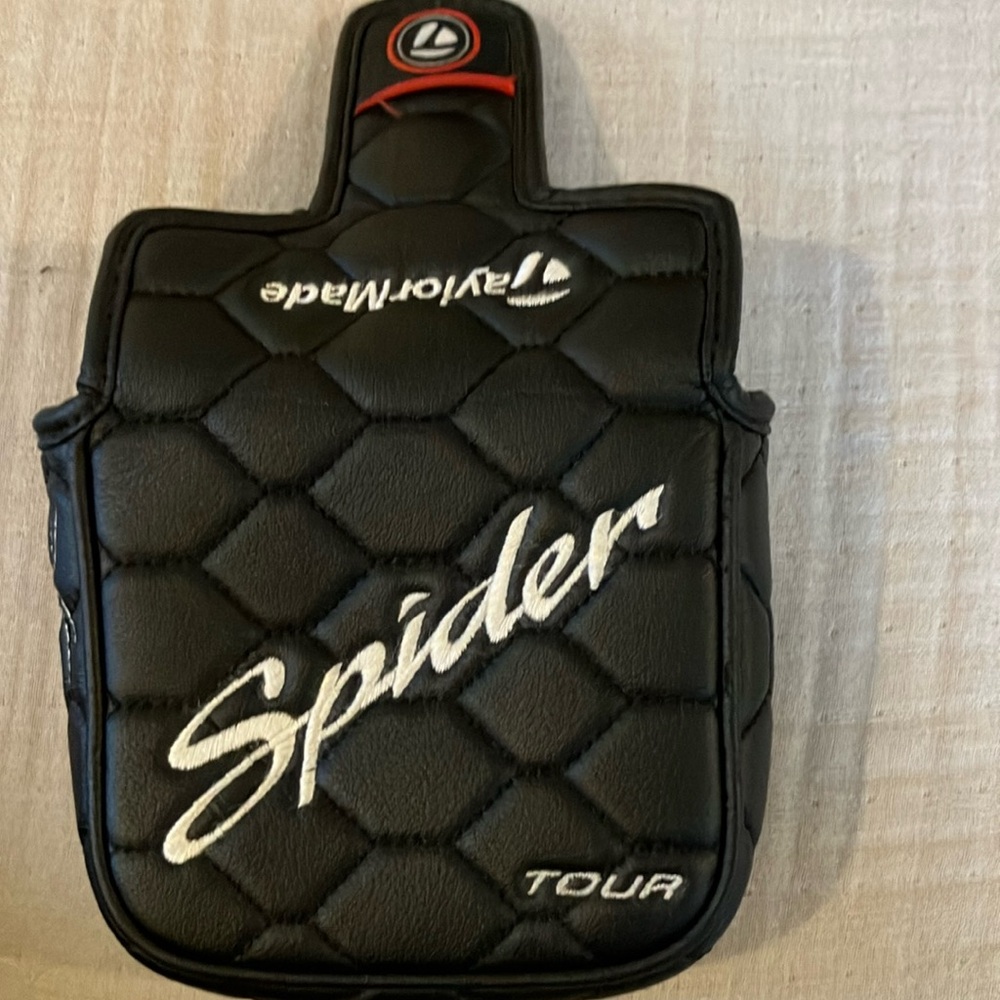 TaylorMade Spider Tour Putter Cover